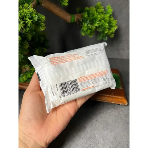 Thanh lí bao bì cũ Khăn ướt vệ sinh vùng kín Femfresh Sensitive 20 tờ