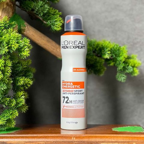 Xịt khử mùi nam L'Oréal Men Expert Hydra Energetic Extreme Sport có dung tích 150ml.