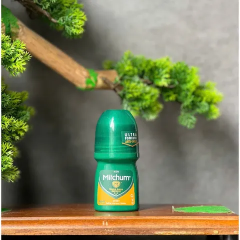 Lăn khử mùi Mitchum for Men dòng Sport với công nghệ Triple Odor Defense