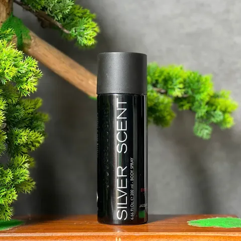 Xịt khử mùi nam Jacques Bogart Silver Scent Intense dung tích 200ml.