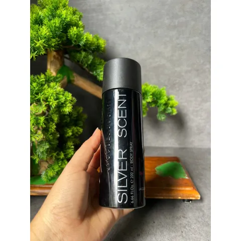 Xịt khử mùi nam Jacques Bogart Silver Scent Intense dung tích 200ml.