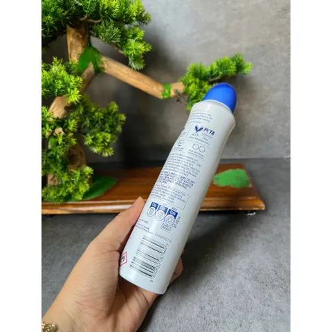 Xịt khử mùi Dove Advanced Care Original 72h.