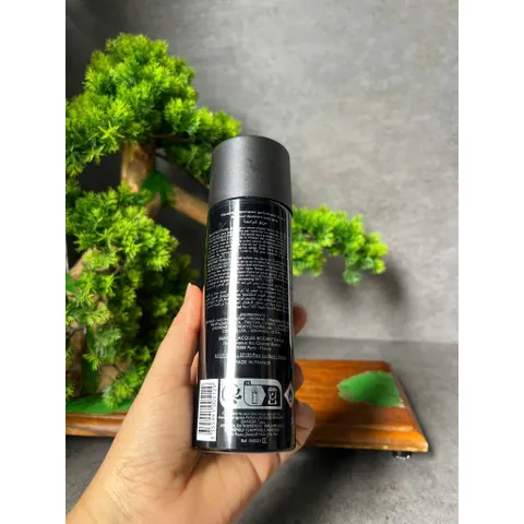 Xịt khử mùi nam Jacques Bogart Silver Scent Intense dung tích 200ml.