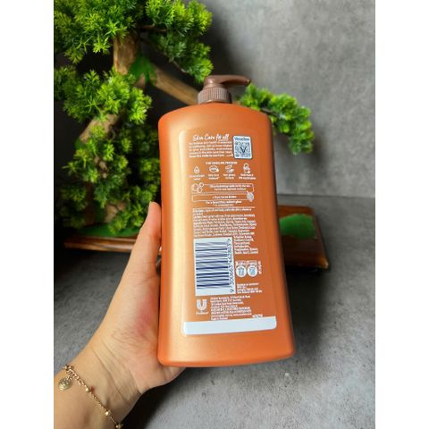 Sữa dưỡng thể Vaseline Intensive Care Cocoa Radiant 750ml hàng Úc