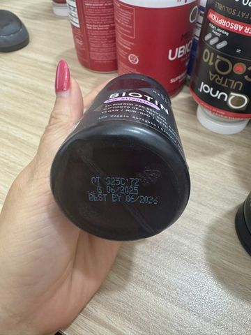 Viên uống Biotin 10,000mcg Sports Research 120 viên - Hỗ trợ tóc, móng và da khỏe đẹp tự nhiên, Vitamin B7 bổ sung sức sống.