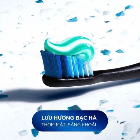 Kem đánh răng Crest Plus Scope Whitening Outlast Mint 153g (Mỹ)