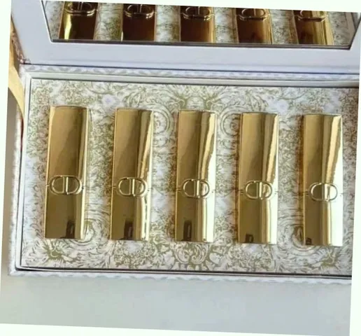 (Nhập Khẩu) Set Son Mini Dior Rouge Dior 5 Cây 1.5g Bản 2025 Vỏ Vàng Son Môi Cao Cấp Pháp, Sang Trọng, Tôn Vẻ Đẹp Quyến Rũ Hàng Chuẩn Uy Tín