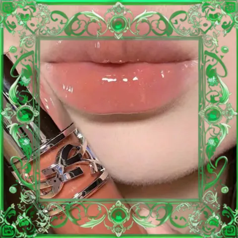 (Loại Tốt) [ không hộp ] Son Bóng Yves Saint Laurent YSL Loveshine Plumping Lip Oil Gloss 05 California Sunshine Màu Cam Đào Nội Địa