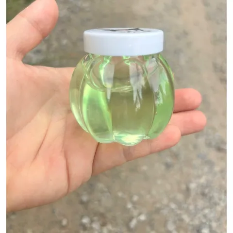 Slim nước trong suốt có màu Pastel núng nính