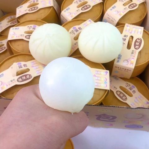 Squishy Bánh Bao Đổi Màu-size 11cm