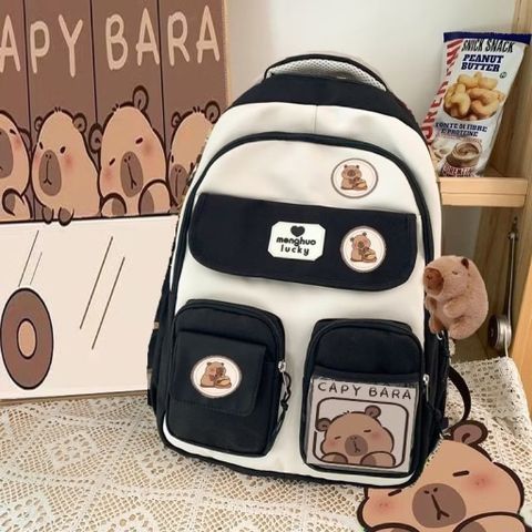 Cặp Balo Capybara có kèm móc khoá capy nâu nhỏ