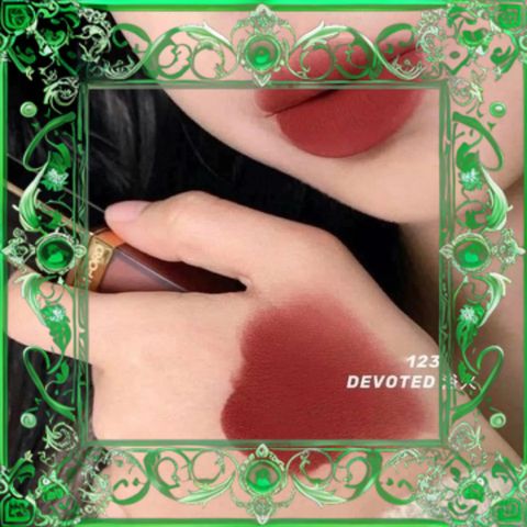 (Chính Hãng) Son Kem Tom Ford Liquid Lip Luxe Matte Màu 123 Devoted Đỏ Đất Sang Trọng, Chất Son Mượt Màng, Chăm Sóc Môi Hoàn Hảo Chính Hãng
