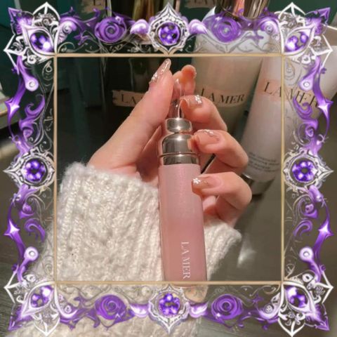 (Cao Cấp) Son Dưỡng La Mer The Lip Volumizer 7ml Màu Hồng Nhạt Chăm Sóc Môi, Tăng Độ Đầy Đặn, Dưỡng Ẩm Từ Thiên Nhiên Uy Tín