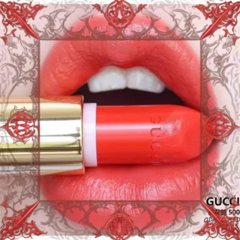 (Đẳng Cấp) Son Gucci Rouge À Lèvres Satin Lipstick Màu 500 Odalie Red Son Đỏ Cam Chính Hãng, Đẹp Tự Nhiên, Duy Trì Độ Bám Màu Cực Tốt Mẫu Mới