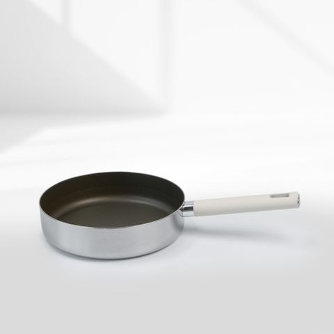Chảo Titanium Aura Haatz Size 24cm HTA724 - Chảo Chống Dính Cạn Lòng inox 316 Dùng Mọi Loại Bếp - Bảo Hành 5 Năm