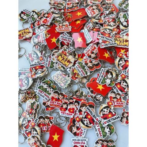 Móc khóa xe, móc chìa khóa chất liệu mica làm quà tặng, đồ lưu niệm (hình ngẫu nhiên)