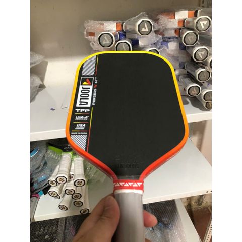 Vợt pickleball Joola Pro IV colorway (DTC), Joola Gen 4 Limited, mặt vợt carbon 16mm ,viền cam vàng