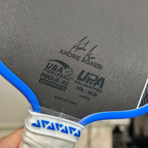 Vợt pickleball Joola Agassi Pro V (gen 5), bản 16mm , mặt vợt nhám carbon, lõi tổ ong, hàng siêu cấp