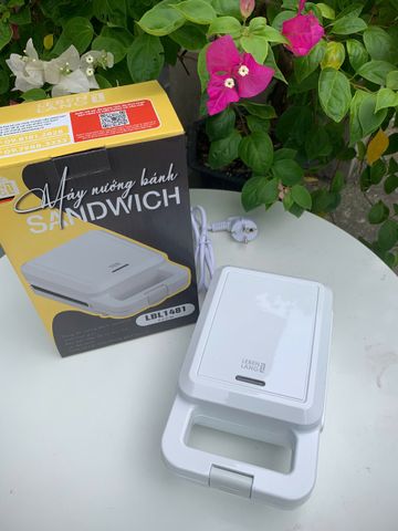 Máy Làm Bánh Sandwich Lebenlang LBL1481 Công Suất 600W, Máy Kẹp Nướng Bánh Khuôn Tam Giác Chống Dính