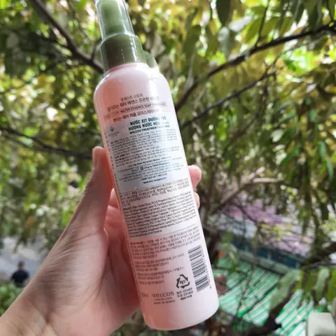 Xịt dưỡng tóc và tạo kiểu hương nước hoa Welcos Fragrance Hàn Quốc 252ml