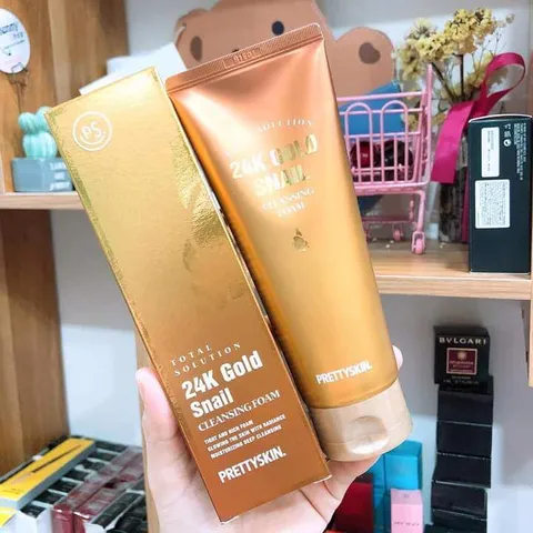 Sữa rửa mặt Ốc Sên dưỡng ẩm, sáng da Prettyskin Total Solution 24K Gold Snail Cleansing Foam 150ml
