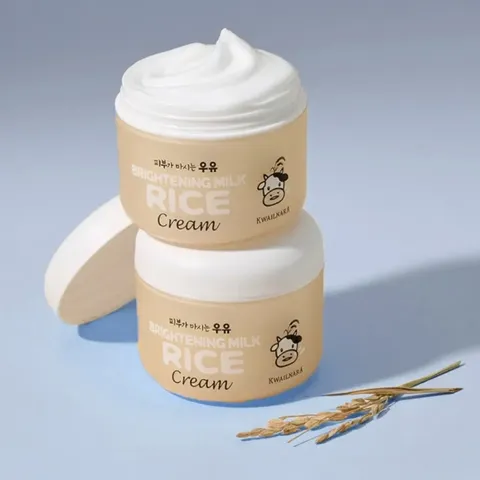 Kem sữa gạo Kwailnara Brightening Milk Rice Cream giúp mờ vết nám và làm đều màu da Hàn Quốc 100ml