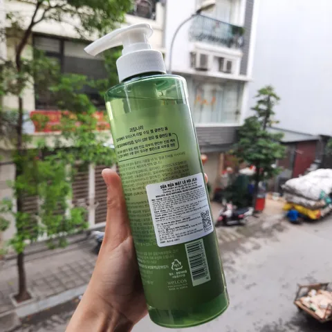 Sữa rửa mặt lô hội dưỡng ẩm và làm sạch sâu Kwailnara Aloe Vera Cleansing Foarm 98% Purity 500ml