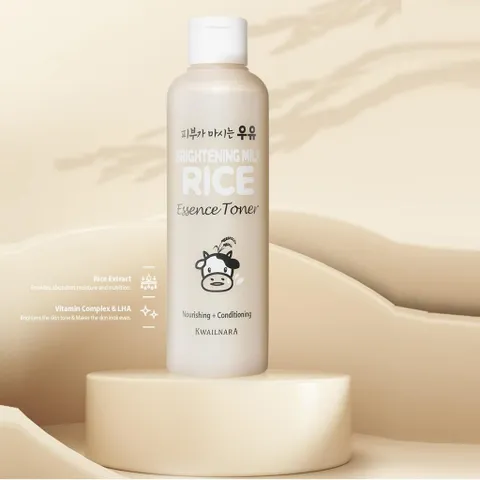 Nước hoa hồng dưỡng ẩm và làm sáng da Kwailnara Brightening Milk Rice Essence Toner Hàn Quốc 200ml