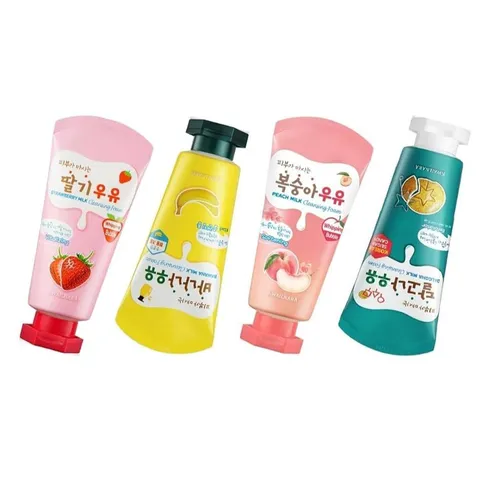 Sữa rửa mặt trái cây dưỡng ẩm và sạch sâu Welcos Kwailnara Milk Facial Cleansing Foam Hàn Quốc 120ml