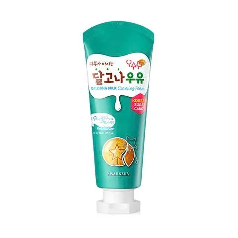 Sữa rửa mặt trái cây dưỡng ẩm và sạch sâu Welcos Kwailnara Milk Facial Cleansing Foam Hàn Quốc 120ml