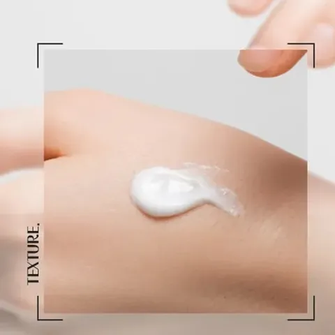 Kem dưỡng da tay và móng KWAILNARA Hàn Quốc cấp ẩm, dưỡng mềm da 30gr - Đào, Mật ong, Hyaluronic