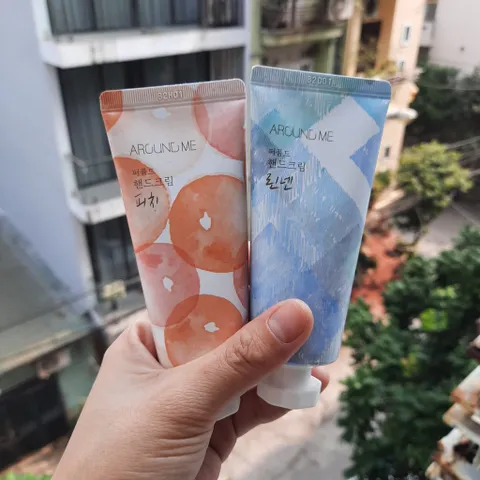 Kem dưỡng da tay Welcos Around Me, dưỡng ẩm trắng sáng mịn da Hàn Quốc 60g