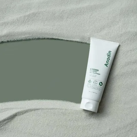 Sữa rửa mặt sạch sâu dành cho da dầu mụn, nhạy cảm Ph 5.5 Anodin KavaKava Calming Gel Cleanser 150ml