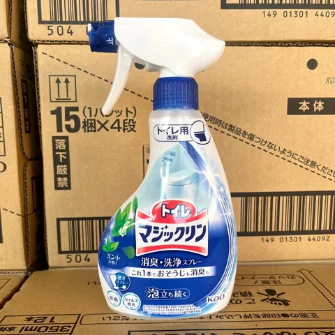 Xịt tẩy bồn cầu, gạch men, bồn sứ nhà tắm, nền Toilet ố vàng sỉn màu Kao Cleaner Nhật Bản 350ml