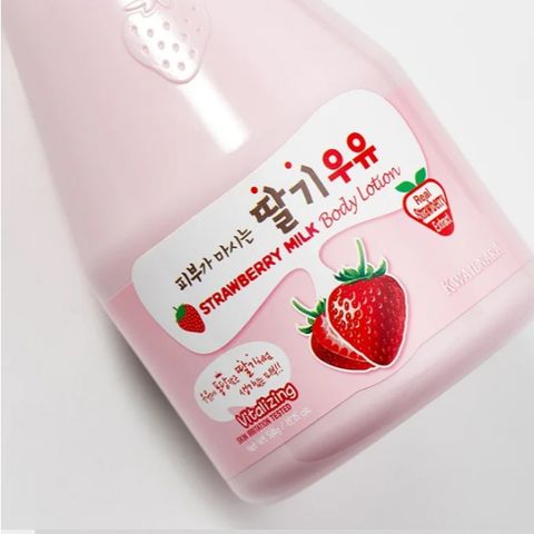 Dưỡng thể hương sữa dâu cấp ẩm và làm mềm sáng da Kwailnara Strawberry Milk Body Lotion 560gr