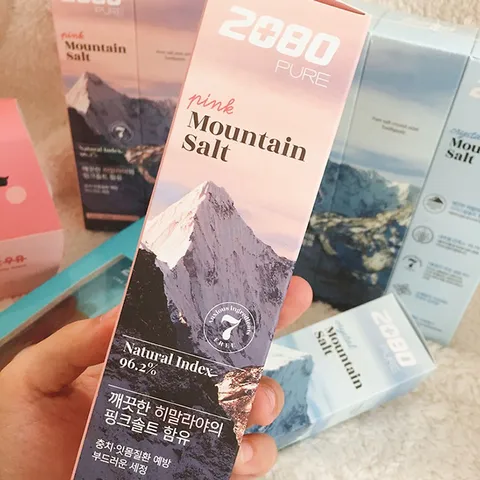 Kem đánh răng 2080 Pure Mountain Salt chống ê buốt, chắc răng tinh chất muối Hàn Quốc 125g