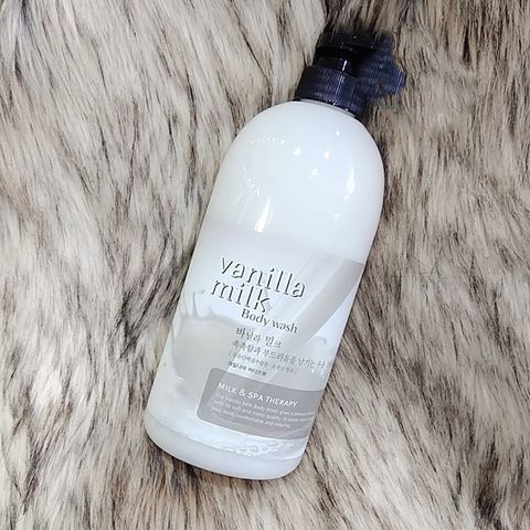 Sữa tắm làm sạch và cung cấp độ ẩm vani Welcos Body Phren Shower Gel Hàn Quốc 750ml