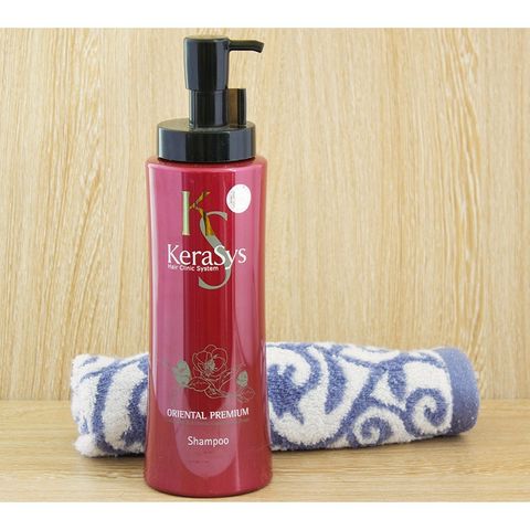 Dầu gội thảo dược hạt trà giảm gãy rụng, kích thích mọc tóc Kerasys Oriental Premium 600ml