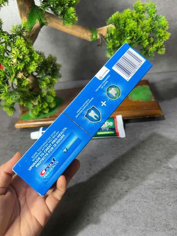 Kem đánh răng Crest Complete Whitening Scope trắng răng thơm mát 153g