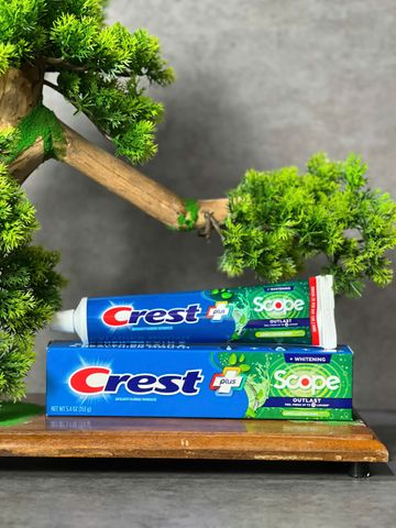 Kem đánh răng Crest Complete Whitening Scope trắng răng thơm mát 153g