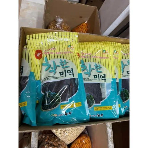 Rong Biển Khô Nấu Canh Hàn Quốc Nong Woo (Gói 100g) - Rong Biển Tự Nhiên Nấu Canh Đậu Hũ Thịt Bằm Thơm Ngon Chuẩn Vị