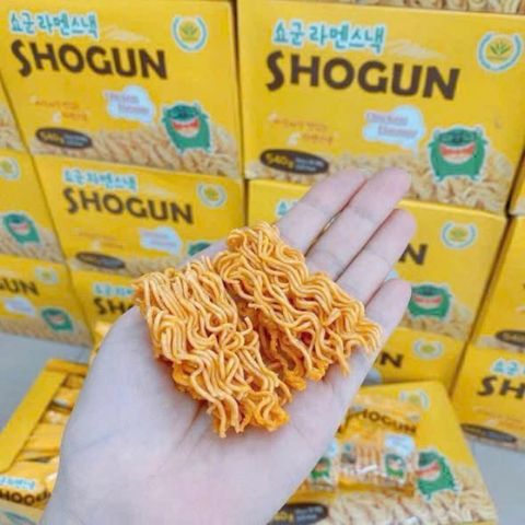 Thùng 30 Gói Mỳ Ăn Liền SHOGUN Vị Gà Cho Bé (18g x 30 Gói) - Mì Snack Trẻ Em Hàn Quốc Giòn Ngon Thơm Béo