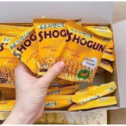 Thùng 30 Gói Mỳ Ăn Liền SHOGUN Vị Gà Cho Bé (18g x 30 Gói) - Mì Snack Trẻ Em Hàn Quốc Giòn Ngon Thơm Béo