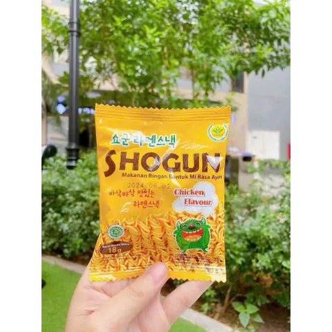 Thùng 30 Gói Mỳ Ăn Liền SHOGUN Vị Gà Cho Bé (18g x 30 Gói) - Mì Snack Trẻ Em Hàn Quốc Giòn Ngon Thơm Béo