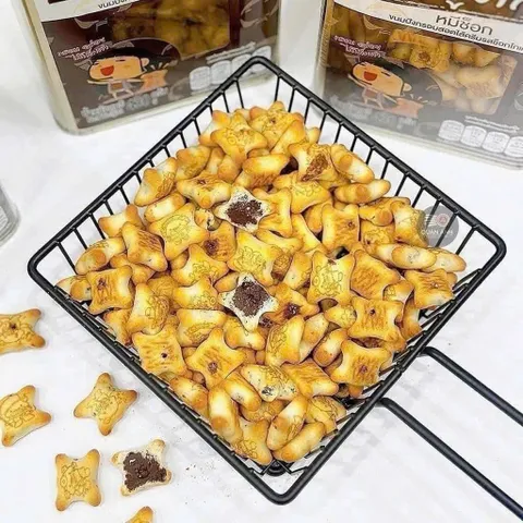 Bánh Gấu Nhân Socola VFoods Thái Lan Hộp 430g - Bánh Gấu Thái Lan Vỏ Giòn Nhân Kem Socola Tan Chảy Thơm Ngon Giá Rẻ