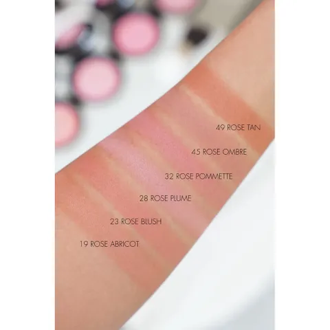 Rose Hẻmef Silky Blush Powder – Má hồng chuẩn ✨ 786215