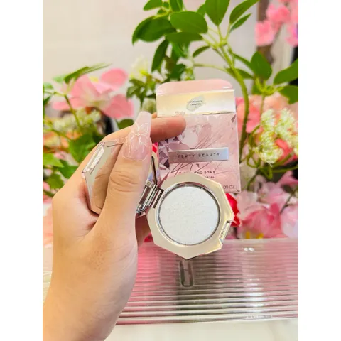 Highlight kim cương siêu bắt sáng ✨ Fenty Beauty mini size 786240