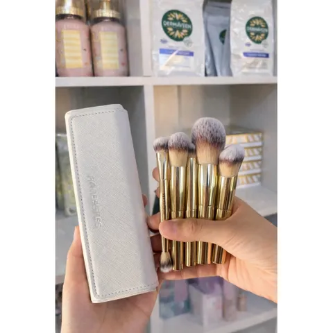Set 5 cọ travel và cốp trắng-Face & Eye Travel Brush Set ✨ 786250