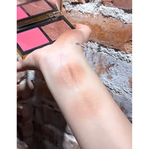 2IN1 bảng má + bắt sáng Nâu /Face Palette – Deep Hour Glow ✨ 786259