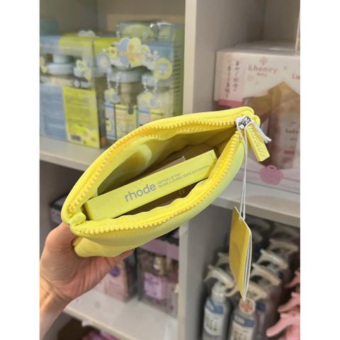 Túi đựng mỹ phẩm Rhode màu vàng chanh form phồng 🍋 786280